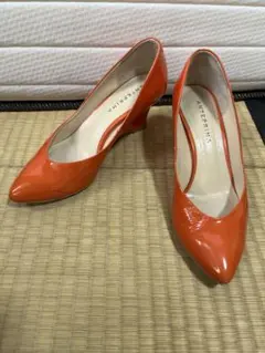 【ANTEPRIMA】オレンジ エナメル ウェッジヒールパンプス【23.5】のサムネイル