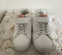 PUMA ホワイト/ピンク スニーカー　子供用