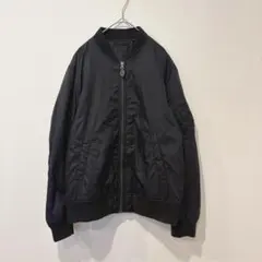 ユニクロ MA-1 ジャケット ブルゾン 黒 ブラック　M 防寒 ミリタリー