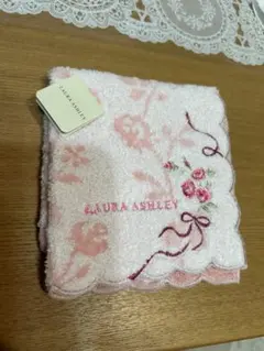 LAURA ASHLEY 花柄刺繍 ハンカチ