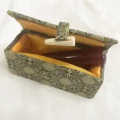ヒョウ柄デザインの鼈甲煙草ケース - メルカリ
