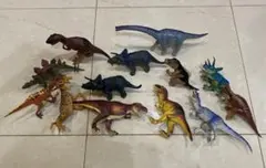 恐竜フィギュア 13体セット
