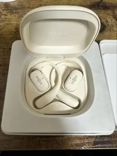 Item thumbnail for item 6ecaa49a-fc4b-46f6-8c4b-f766b78001d1