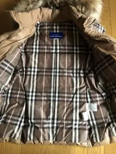 美品　バーバリー　ダウンジャケット