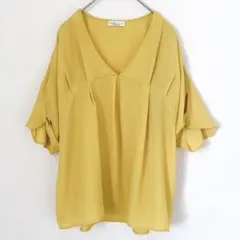 アース　ブラウス　Vネック　五分袖　タック　透け感　ライトイエロー　F トップス