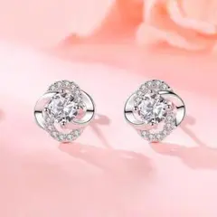 ジルコニア　フラワーピアス