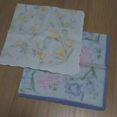 未使用品　ピエールカルダン 花柄ハンカチ　２枚セット