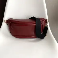 本革　牛革　バーガンディ (ダークレッド)ボディバッグ ハンドメイド　レザー製
