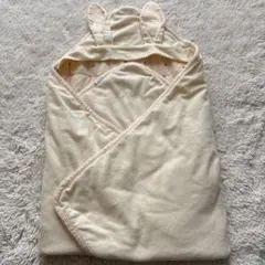 【MAMORU】ウサギ耳付きフリースおくるみ　ブランケット　フード付き