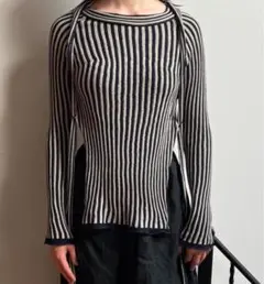 53900円未使用 ECKHAUS LATTA エコーズラッタ トップスのサムネイル