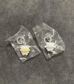 サンリオキャラクターズ　めじるしアクセサリー ふわふわスノー　２個セット