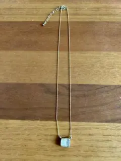 Madu ネックレス