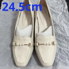 アイボーリー 刺繍 パール付き スクエアトゥ パンプス