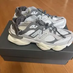 ニューバランス　サンダルスニーカー