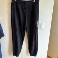 未使用ユニクロUNIQLO黒いジョガーパンツ Lサイズ