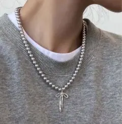 リボンモチーフ付きパールネックレス