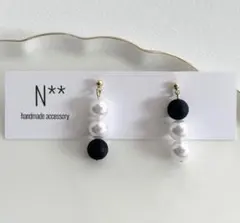 【再販】451 パール マットブラック アシメ ハンドメイドピアス イヤリング