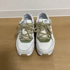 NIKE エクシー スニーカーのサムネイル