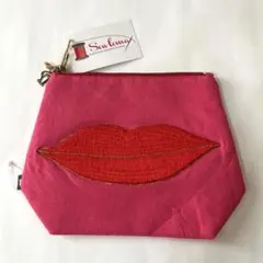 【新品】Sewluna ピンク ポーチ 唇の刺繍