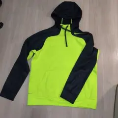 ナイキ蛍光色パーカー裏起毛