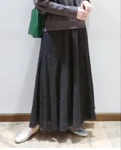 新品❗️GLOBAL WOAK Eiis レースフレアスカート S スミクロ