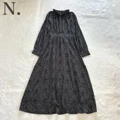 ナチュラルビューティベーシック 美品 フリルデザイン 小花柄 ロングワンピース