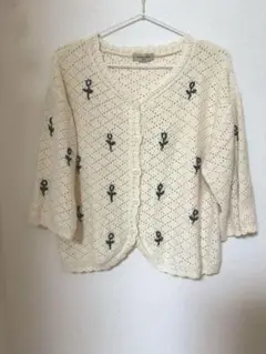 アイボリー刺繍ニットカーディガン