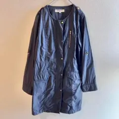 ナチュラルビューティーベーシック　薄手ノーカラーコート　ネイビー　M