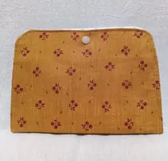 ハンドメイド　＊　フラットポーチ ルシアン　ヴィンテージ　木の実