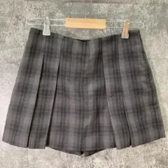✨GU✨ジーユー♡チェック柄ショートパンツ♡タック♡グレー系♡着回し抜群(M)