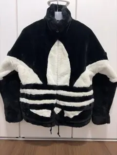 アディダス　adidas シェルパジャケット　サイズM