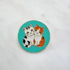 【ピンバッジ】寄り添う2匹の猫ちゃん ＊ 仲良しにゃんこ