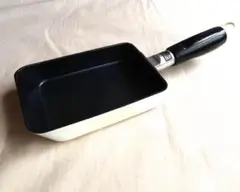 ミニ 卵焼き器 12×9㎝ お弁当 テフロン加工 フライパン キッチン 調理のサムネイル