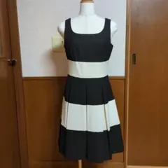 BANANA REPUBLIC 黒と白のストライプ ノースリーブワンピース