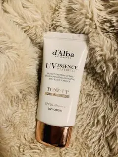 d'Alba UV ESSENCE WATERFILL サンクリーム