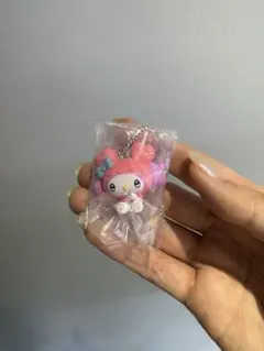 TWICE ラブリー サンリオ コラボ ガシャポン マスコットチャーム モモ