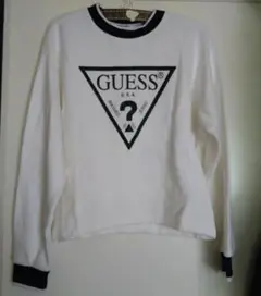 GUESS トライアングルロゴ 長袖トレーナー