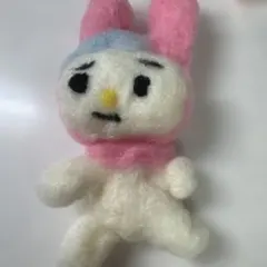 うさぎのマスコット耳飾り｜ハンドメイド・片耳1点｜『もりぶーつの森