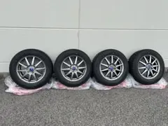 DUNLOP215/60R16 95Q スタッドレス4本セット「付属品有」