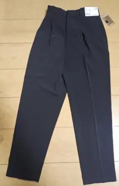 UNIQLO ドレープテーパートアンクルパンツ Sサイズ ブラック