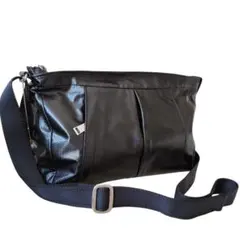 【美品】日本製/ACE製　Bon Cadeau 軽量ショルダーバッグ 撥水 黒