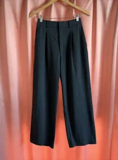 ユニクロ　タックワイドパンツ　グレー　S