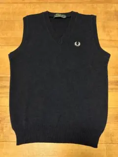 美品】FRED PERRY フレッドペリー ニットベスト [サイズM]ブラック