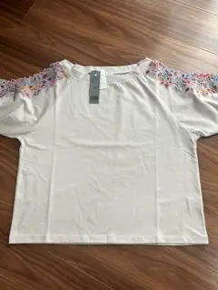 新品未使用★JEANASIS★半袖肩開きカラフルレースカットソーのサムネイル