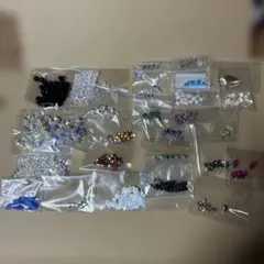 あ　　二月迄出品！　最終値下げビーズ　パーツまとめて　手芸　材料