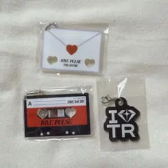 treasureカプセルトイ　キーホルダー