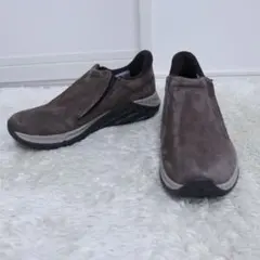 Item thumbnail for item 48e89f9c-52fd-43c3-bfef-69cc89f257f6