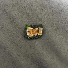 チェンソーマン デンジのピンバッジ