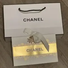 CHANEL クリスマス　ショッパー