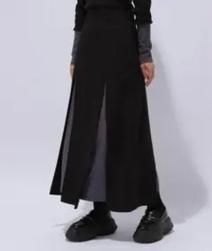 さつま様☆専用 新品LANVIN en Bleuライトタフタプリーツスカート さつま様☆専用 新品LANVIN en Bleuライトタフタプリーツスカート